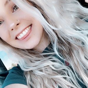 Meet your Posher, Mackenzie